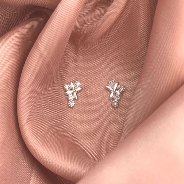 Brinco Flor Com 4 Pontos Zirconia Prata 925