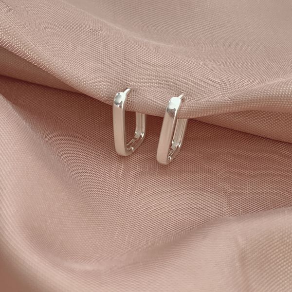 Argola Retangular Lisa Média Prata 925