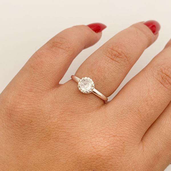 Anel Prata Legitima 925 Zirconia Cristal Redonda com Base Trabalhada