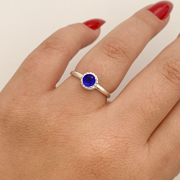 Anel Prata Legitima 925 Zirconia Azul Redonda com Base Trabalhada