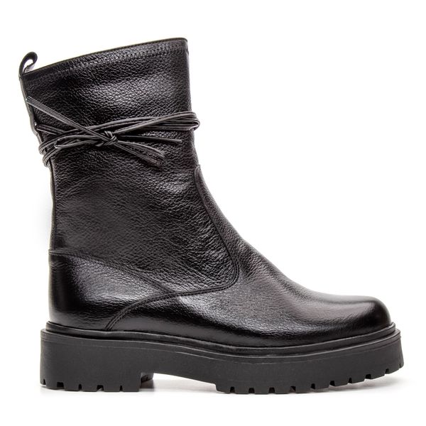 Bota Feminina Tratorada em Couro Cano Médio Snow Aproprie 