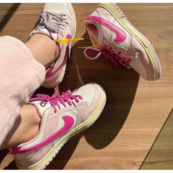 TÊNIS NK PINK/ROSA COM SOLADO DETALHE ROSA