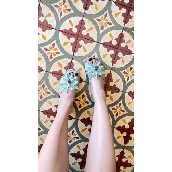 Rasteira Menta Flor de Luxo