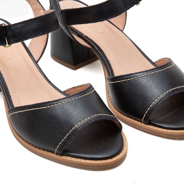Sandália Peep Toe - Preta - LEVE 