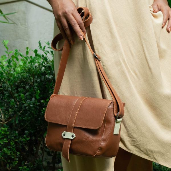 Bolsa RetrÔ - Chocolate e Off Wthite - SORRISO