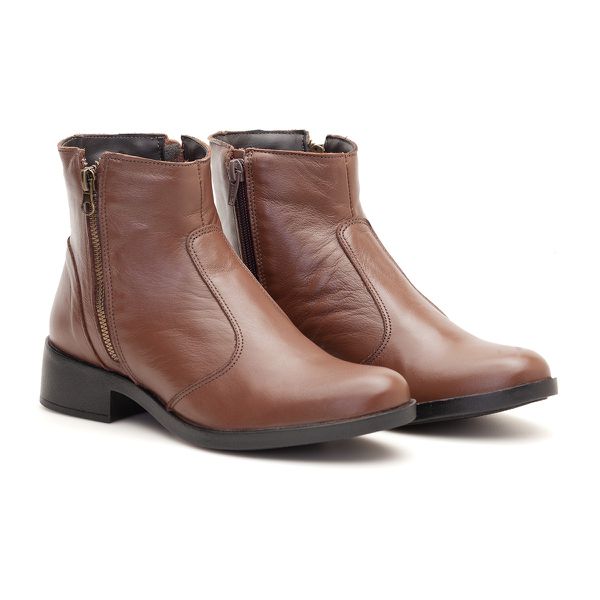 Bota Couro Legítimo Feminina Cano Curto Chocolate Zoe