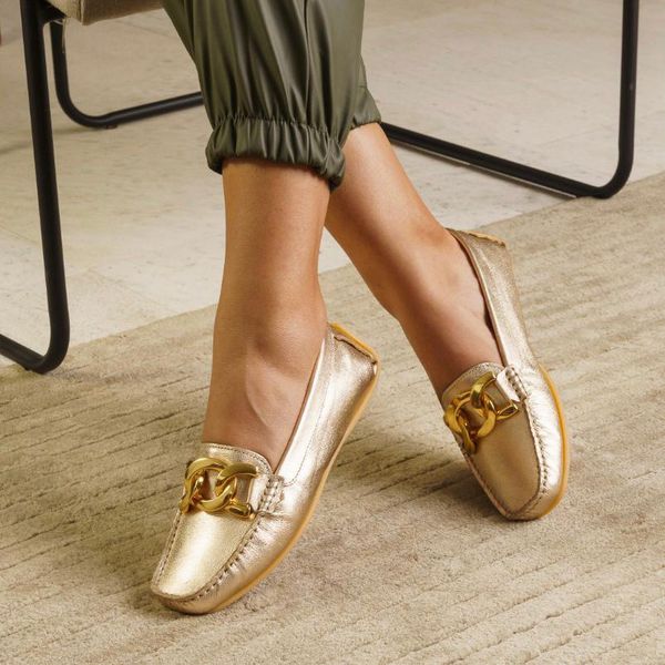 Mocassim Feminino Florença Em Couro Dourado Savelli 