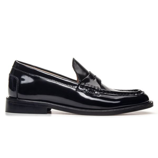 Sapato Feminino Victoria Em Couro Preto Savelli