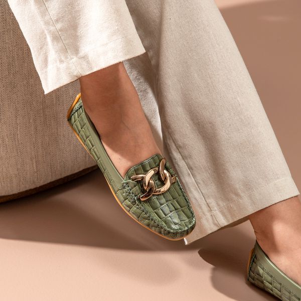 Mocassim Feminino Florença Em Couro Croco Verde Oliva Savelli 