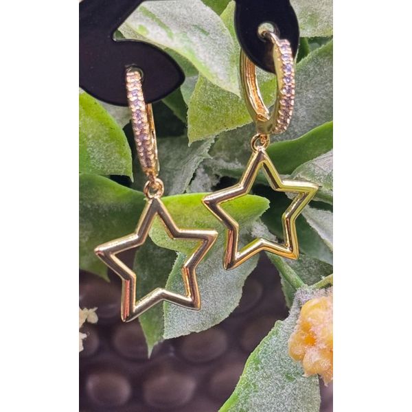 Brinco de Argola com Estrela
