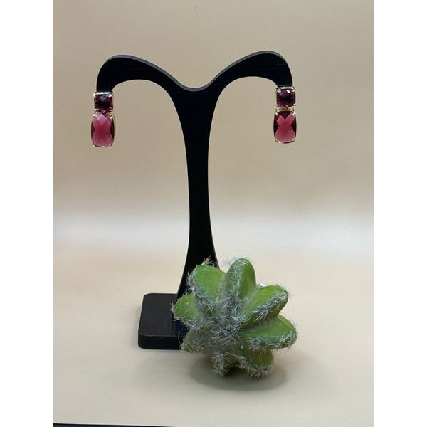 Brinco de Pedras Rosa