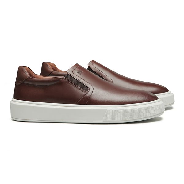 SLIP-ON MASCULINO CASUAL EM COURO MARROM - 0054 84... - SERGIO`S