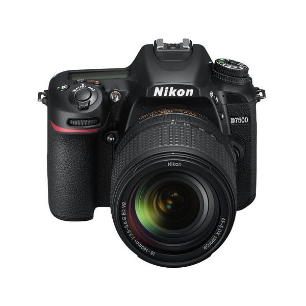 Câmera DSLR Nikon D7500 Kit 18-140mm F/3.5-5.6 ED VR