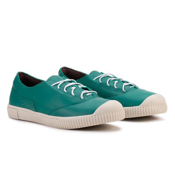 Ousadia e Conforto: Tênis em Couro Verde-Água, o Toque de Cor que Faltava no seu Look!