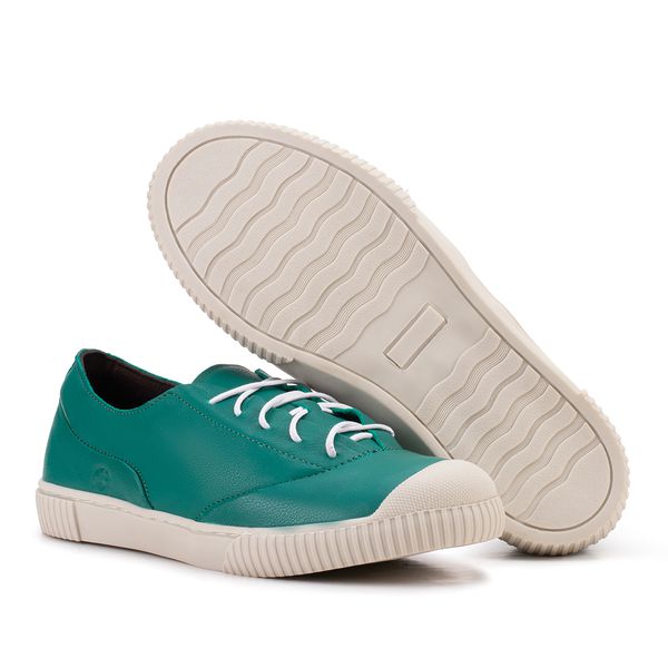 Ousadia e Conforto: Tênis em Couro Verde-Água, o Toque de Cor que Faltava no seu Look!
