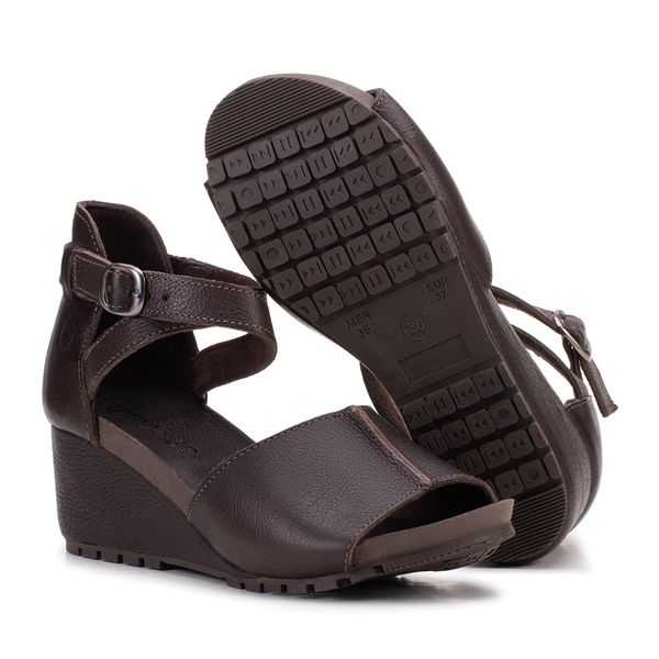 Sandália FLORA em Couro Legítimo - Monocromática, Elegante e Confortável Preto