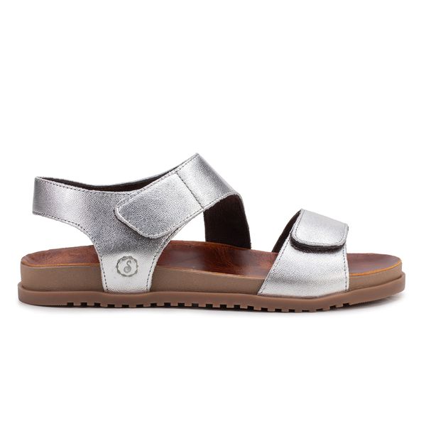 Sandália Birken Louise: Conforto e Modernidade em Couro Metalizado Prata