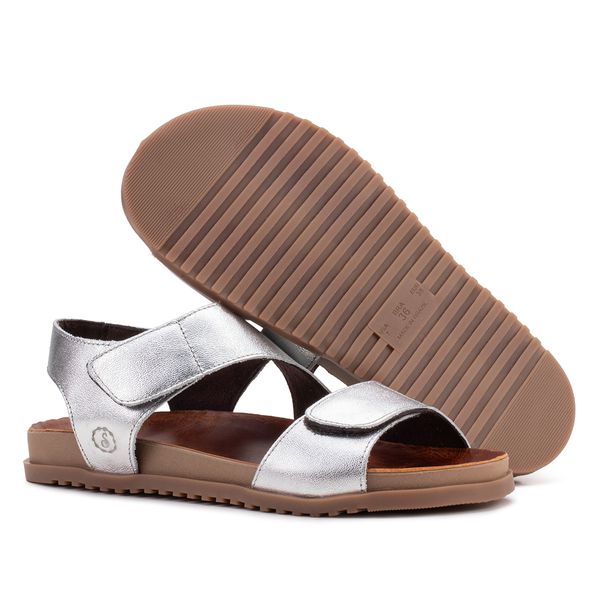 Sandália Birken Louise: Conforto e Modernidade em Couro Metalizado Prata