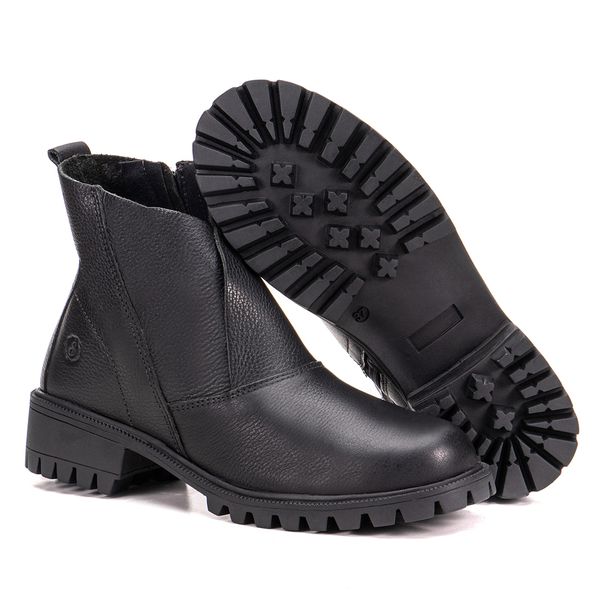 Bota com sales sola de borracha