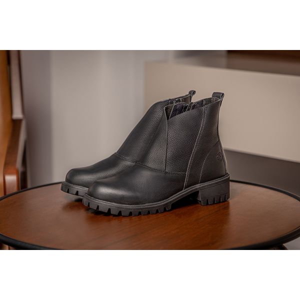 Bota Roses Cano Médio Em Couro Graxo Preto Com Sola De Borracha Preta