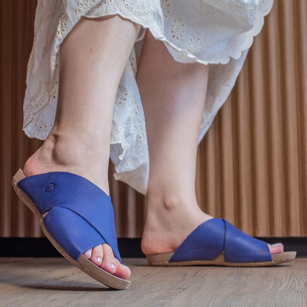 Birken Catherine em Couro Azul Royal com Palmilha Comfort Anatômica e Sola Comfort Redonda
