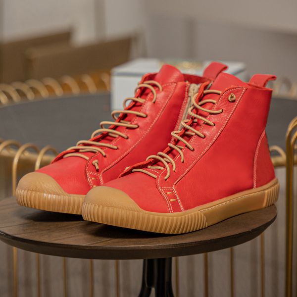Tenis Em Couro Plume Tomate Com Sola de Borracha Marmelo