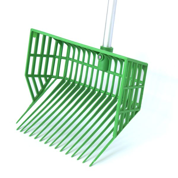 GARFO PLÁSTICO CONCHA PARA LIMPAR ESTÁBULO.