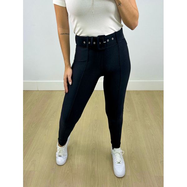 Calça Cirrê Com Cinto Preto