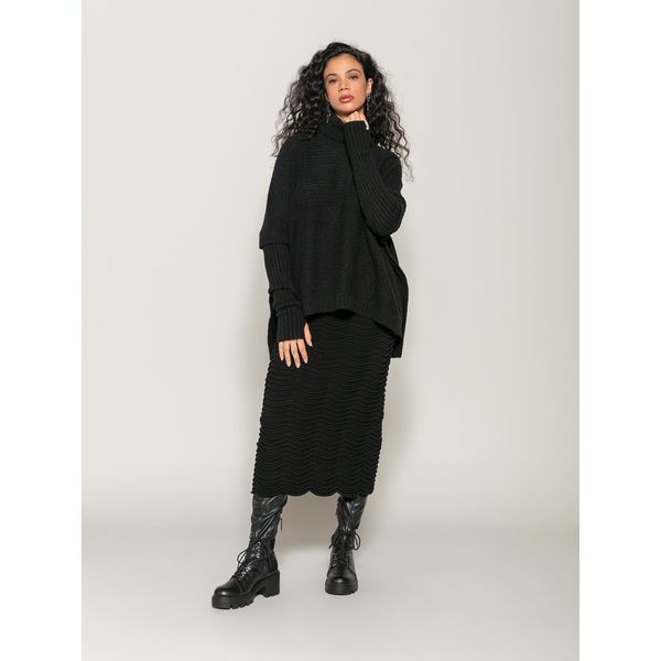 Capa Oversized c/ Mangas Removíveis e Gola Alta Biamar Preta