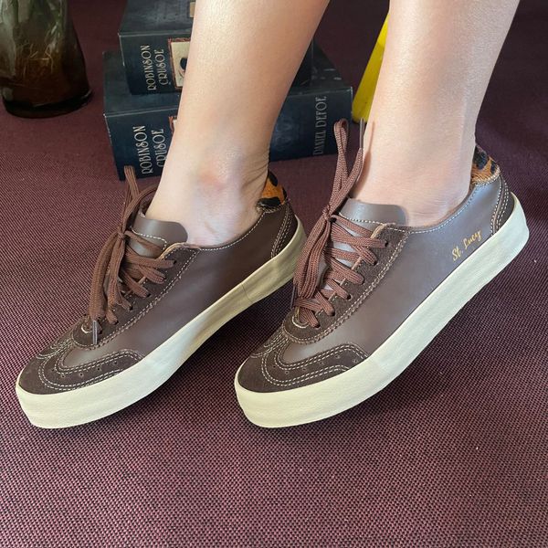 Tênis Feminino em Couro Legítimo Vivienne - Marrom/Onça