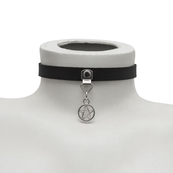 Choker Gargantilha com um Pequeno Pentagrama Prateado