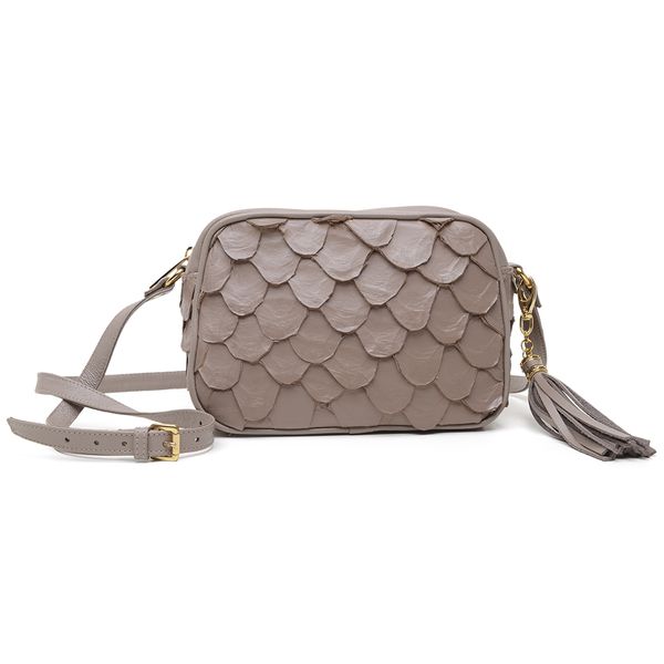 Bolsa Pequena em Couro de Pirarucu (Arapaima gigas) Fendy Esc. Natural 