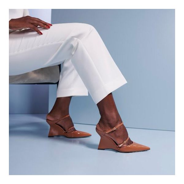 MULE ECOLUX CARAMELO LUIZA BARCELOS