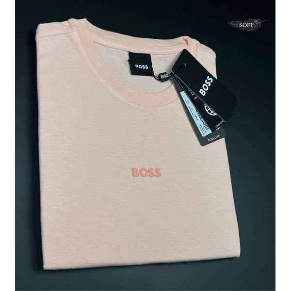 Camiseta Hugo Boss Malha Sofit Rosa Com Escrito Boss No Meio