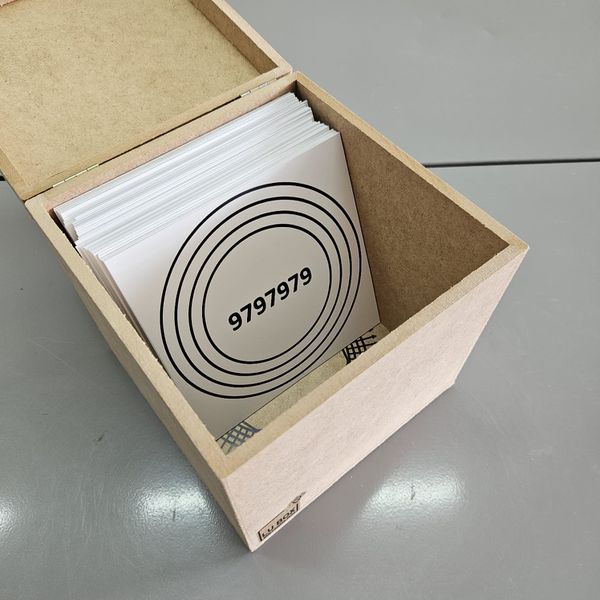 LU BOX Guarda Gráficos - Caixa Porta Gráficos