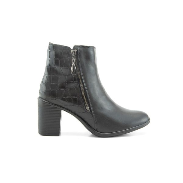 Bota Feminina Cano curto couro nobre forro espumado 900 pret Preto