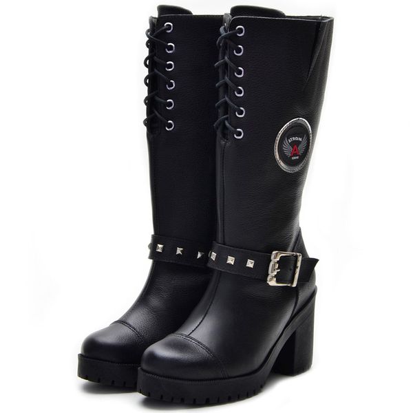 9401-Bota cano alto Montaria e/ou para motociclista cano alto ajustavel panturrilha em couro natural na cor preta