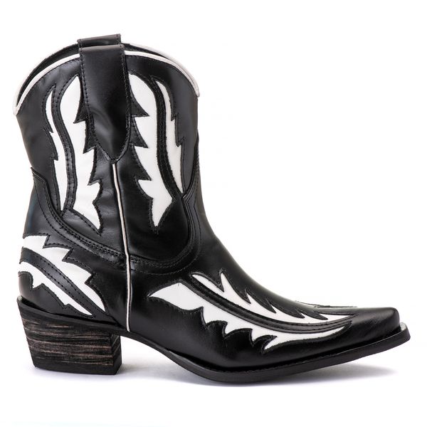 Bota Feminina Texana Tucson - Couro Preto - Solado P51 Rústico Preto