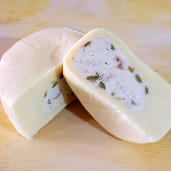 Queijo Trufado Com Azeitona e Bacon