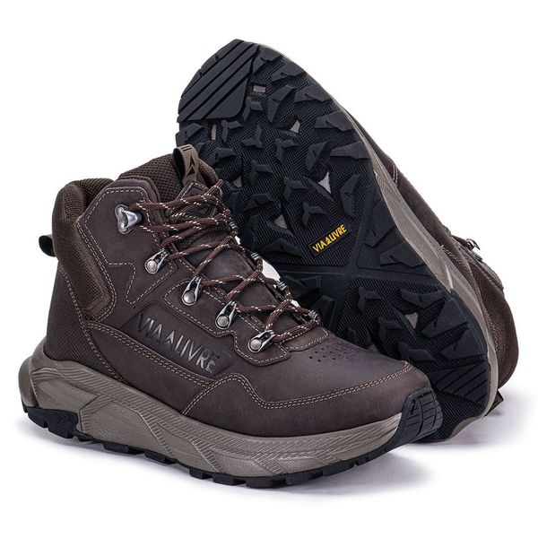 Bota Adventure Café