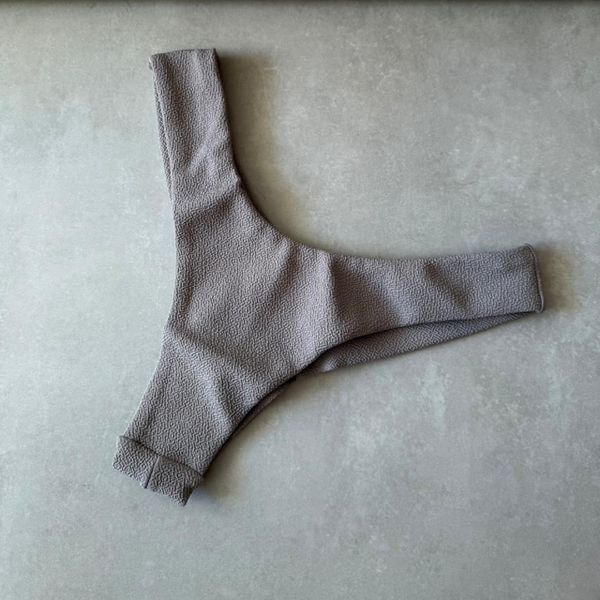 Calcinha avulsa biquíni asa delta fio duplo Texas cinza cromo Trituê