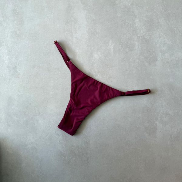 Calcinha meio fio Malibu avulso cereja Trituê