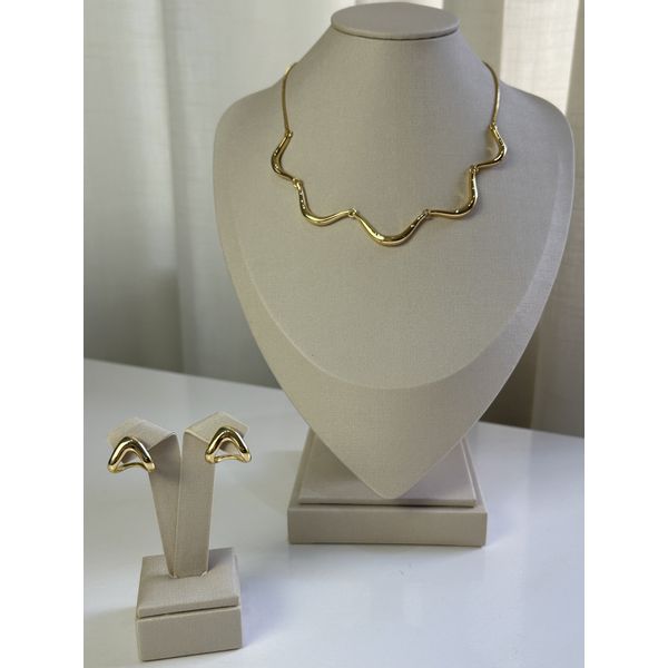 Conjunto Colar e Brinco Ondas Banhado a Ouro