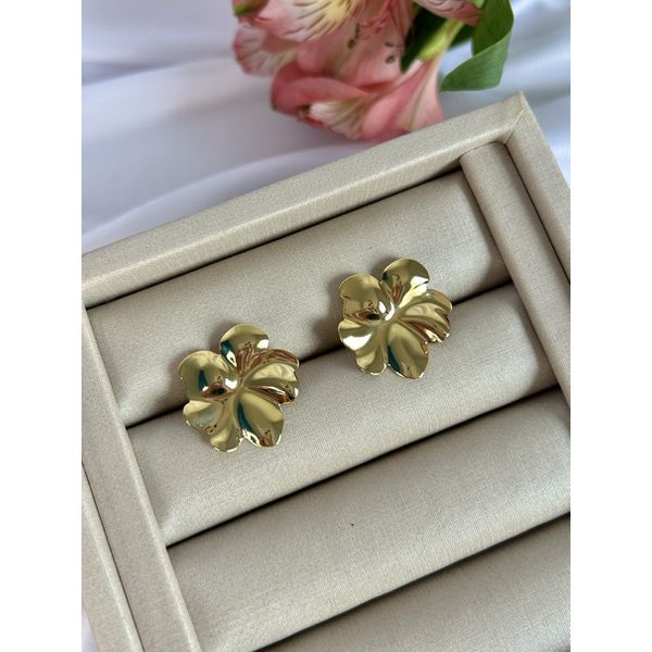 Brinco Flor Banhado a Ouro