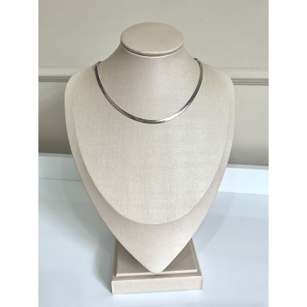 Colar Fita Banhado a Ródio Branco