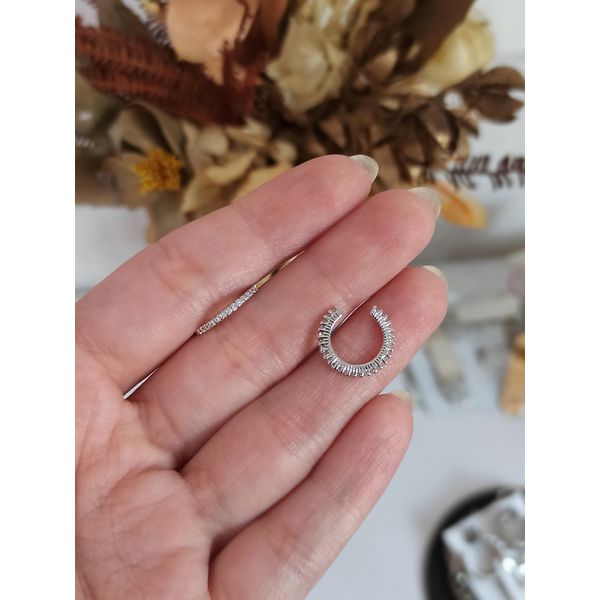 Piercing Fake Cravejado Slim Banhado à Ródio