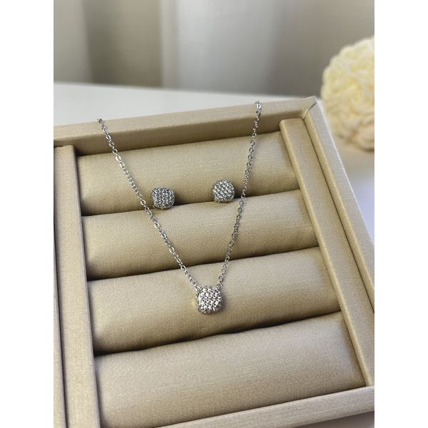 Conjunto Cravejado Solitário Banhado a Ródio