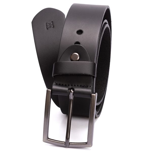 Cinto casual largura 40 mm em couro soleta na cor preto com fivela escovada