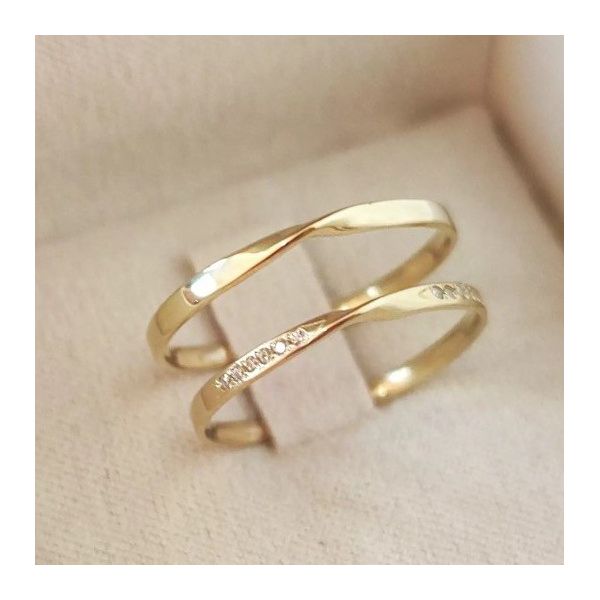 Alianças de Casamento 2mm Ouro 18K Torcida com Pedras