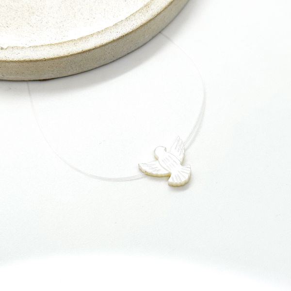 Choker Nylon Espírito Santo em Madrepérola Banhada a Ouro